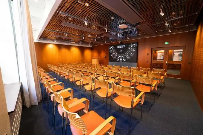Meeting room C2